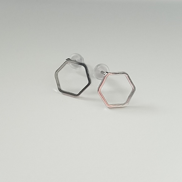 RESTOCKED! Minimalist Hexagon Silvertone Earrings - Picture 5 of 5